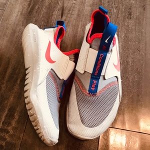Nike Kids' Flex Runner Running Shoes Size 4.5 youth boys